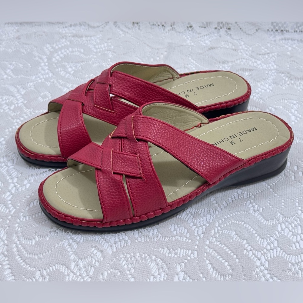 Unbranded Faux Leather Women’s Sandals sz 7